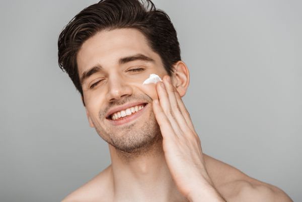 da mat sam den o nam gioi 2 Da mặt sạm đen ở nam giới 3